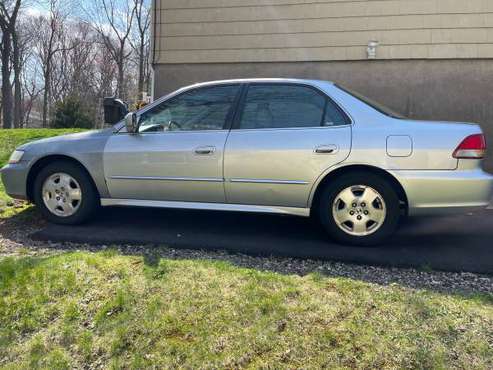 02 Honda Accord ex for sale in Manchester, CT