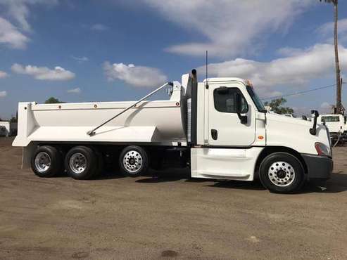 2014 FREIGHTLINER CASCADIA for sale in Bakersfield, CA