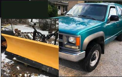 ULTIMATE SNOW PLOW TRUCK ★ 1-OWNER CHEVY 2500 THAT'S NEVER PLOWED... for sale in Champaign, IL