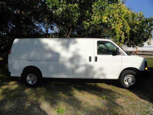 2008 RUST FREE CHEVY G3500 EXTENDED CARGO VAN WITH 6.0L ENGINE for sale in TALLMADGE, IN