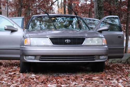 Toyota Avalon XLS- - cars & trucks - by owner - vehicle automotive... for sale in Bushkill, PA