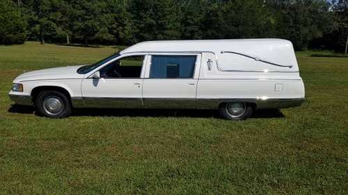 95 CADDY HEARSE - cars & trucks - by owner - vehicle automotive sale for sale in Rose Bud, AR