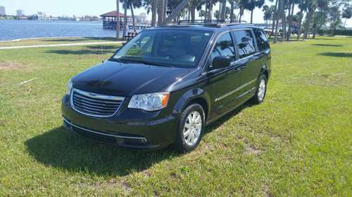 2013 Chrysler Town & Country Van for sale in Daytona Beach, FL