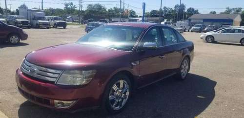 2008 Ford Taurus Ltd 3.5L,Auto,Leather, Moonroof, CD, Pwr... for sale in Kentwood, MI