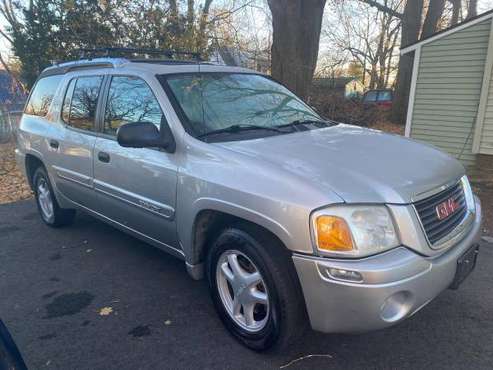 2004 GMC Envoy · XUV SLE Tow Package - cars & trucks - by owner -... for sale in New Britain, CT