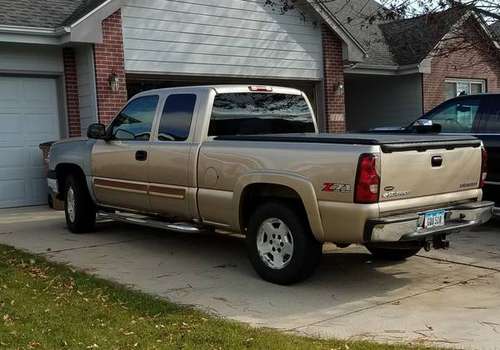 2004 Silverado 1500 Z71 4x4 - cars & trucks - by owner - vehicle... for sale in Altoona, IA