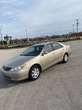 2004 TOYOTA CAMRY LE - cars & trucks - by owner - vehicle automotive... for sale in milwaukee, WI