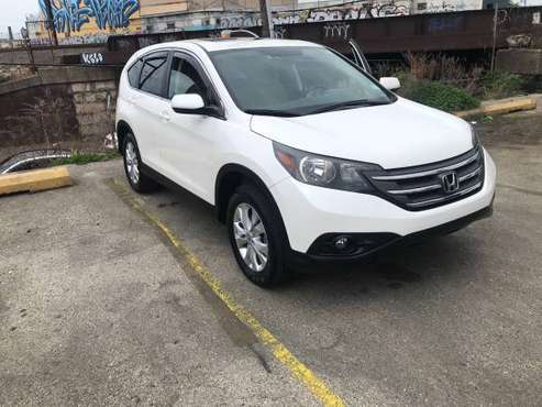 2015 Honda CRV EXCELLENT CONDITION ICE COLD PRIVATE OWNER - cars & for sale in Chester, PA