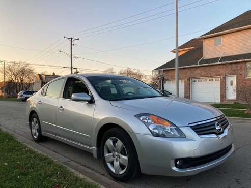 2010 NISSAN ALTIMA EXTRA CLEAN BEAUTIFUL CAR DRIVES LIKE NEW - cars... for sale in Chicago, IL
