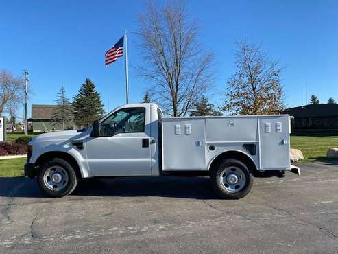 2008 Ford F-350 Super Duty Utility Truck 5 ENCLOSED UTILITY BOX for sale in Swartz Creek,MI, MI