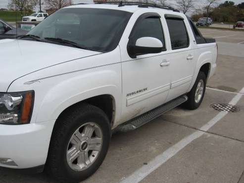 2012 Avanche (Price reduced - cars & trucks - by owner - vehicle... for sale in Clive, IA
