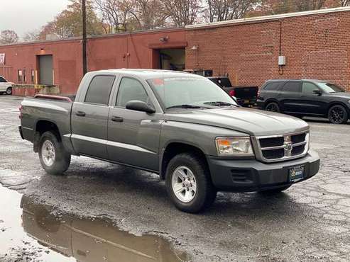 2008 Dodge Dakota Crew Cab - Financing Available! - cars & trucks -... for sale in Mamaroneck, NY