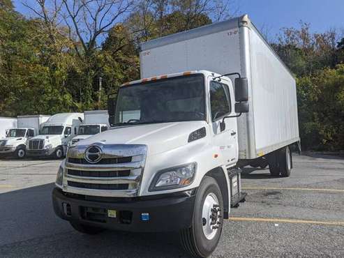 2016 HINO 268A 26' BOX W/LIFTGATE ONLY 153K MILE WARRANTY - cars &... for sale in Wappingers Falls, WV