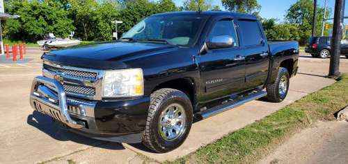 Only 100k miles! Chevrolet Silverado 1500 LS 4X4 1-Owner Clean Title for sale in Burleson, TX
