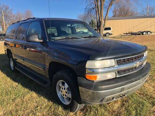 2001 Chevrolet Saburban - cars & trucks - by dealer - vehicle... for sale in Lincoln, NE
