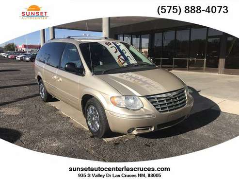 2005 Chrysler Town & Country - Financing Available! - cars & trucks... for sale in Las Cruces, NM