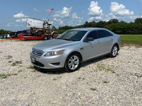 2011 Ford Taurus Sedan - - by dealer - vehicle for sale in New Bloomfield, MO