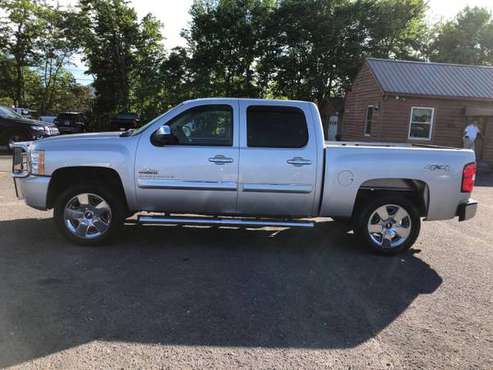 Chevrolet Silverado 4x4 1500 LT Crew Cab 4dr Pickup Truck Used Chevy for sale in Knoxville, TN