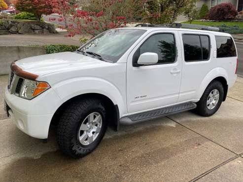 2006 Nissan Pathfinder SE 4x4 3rd row seat excellent condition for sale in Portland, OR