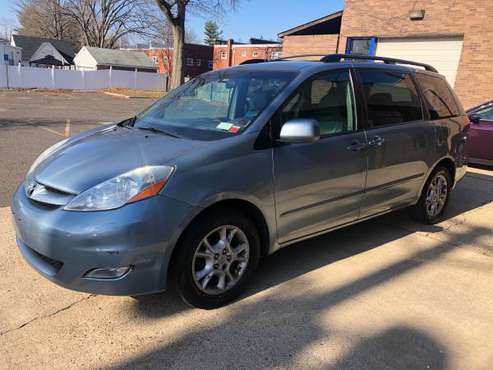 2006 Toyota Sienna XLE - cars & trucks - by owner - vehicle... for sale in Bergenfield, NJ
