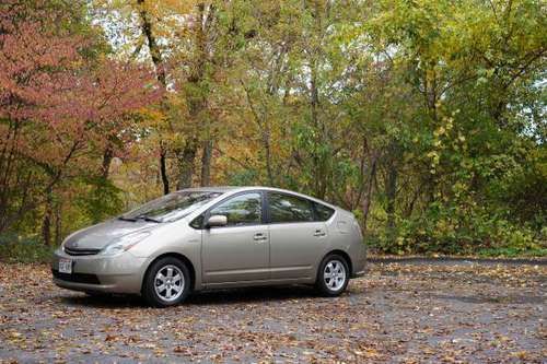2007 Toyota Prius Well Maintained! 51.2 MPG - cars & trucks - by... for sale in Madison, WI