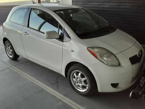 2007 Toyota YARIS---38 mpg - cars & trucks - by owner - vehicle... for sale in Powell Butte, OR