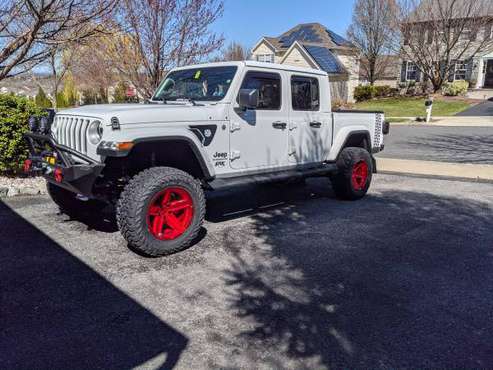 JEEP JT GLADIATOR TRADE - cars & trucks - by owner - vehicle... for sale in East Texas, PA