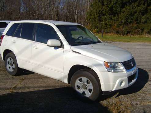 2011 SUZUKI GRAND VITARA - cars & trucks - by dealer - vehicle... for sale in Transfer, PA