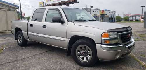 GMC NEW SIERRA 2006 - cars & trucks - by dealer - vehicle automotive... for sale in Indianapolis, IN