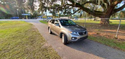 2013 Kia Sorento LX Clean title - cars & trucks - by owner - vehicle... for sale in Charleston, SC