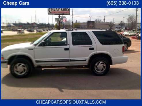 2001 CHEVROLET BLAZER - - by dealer - vehicle for sale in Sioux Falls, SD