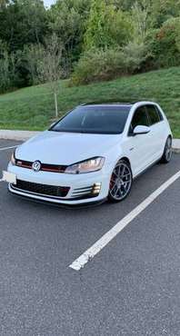 2017 Volkswagen Golf GTI SE DSG - cars & trucks - by owner - vehicle... for sale in West Springfield, MA