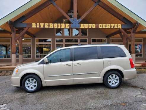 2012 Chrysler Town & Country Touring - cars & trucks - by dealer -... for sale in Bonners Ferry, MT
