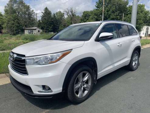 2015 Toyota Highlander Limited - ONLY 44K MILES - cars & trucks - by... for sale in Farmington, MN