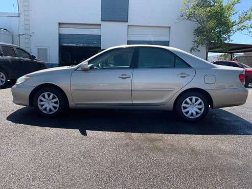 2005 Toyota Camry LE - cars & trucks - by dealer - vehicle... for sale in El Paso, TX