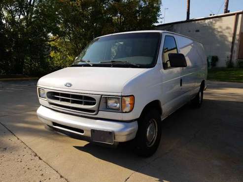 2002 FORD ECONOLINE - cars & trucks - by dealer - vehicle automotive... for sale in Rockford, IL
