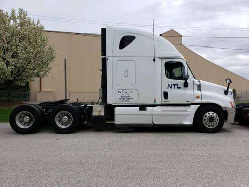 2011 Freightliner Cascadia for sale in Erie, PA