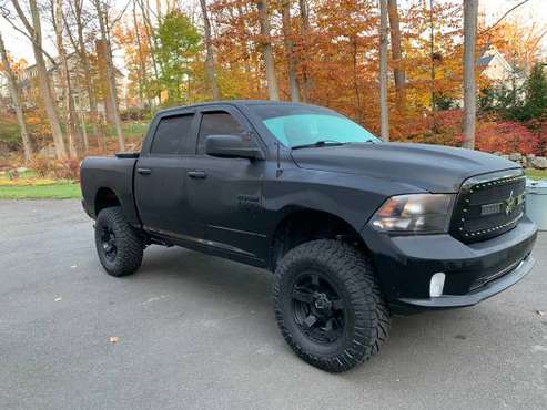 2018 Ram Express V6 - cars & trucks - by owner - vehicle automotive... for sale in New Canaan, NY