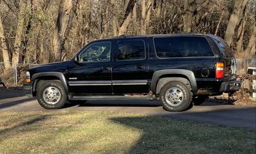 2000 Chevrolet Suburban 1500 - cars & trucks - by owner - vehicle... for sale in Saint Paul, MN