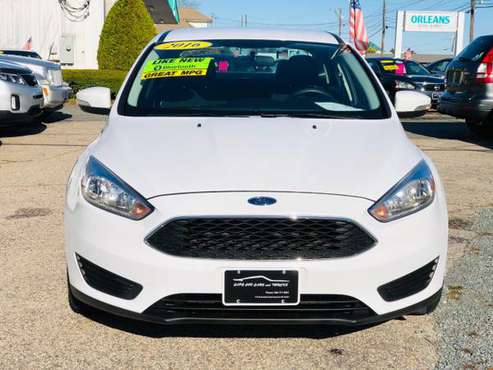 2016 FORD FOCUS SE * LOADED * GAS SAVER * GREAT DEAL - cars & trucks... for sale in Hyannis, MA