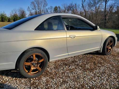 Beautiful 2002 Honda Civic EX Coupe: Avalanche Grey/ Gold... for sale in Swisher, IA