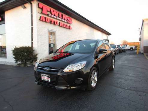 2014 Ford Focus HB SE - cars & trucks - by dealer - vehicle... for sale in Rockford, IL