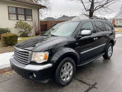 Super clean 2009 Chrysler aspen limited SUV 4X4 - - by for sale in Springfield, CT