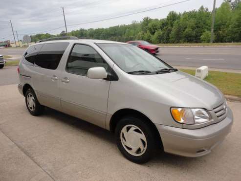 2003 Toyota Sienna XLE 4dr XLE Mini-Van - - by dealer for sale in Sanford, NC