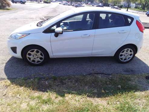 2013 FORD FIESTA SE, 80,625 ACTUAL MILES, RUNS GREAT, VERY CLEAN for sale in Columbus, OH