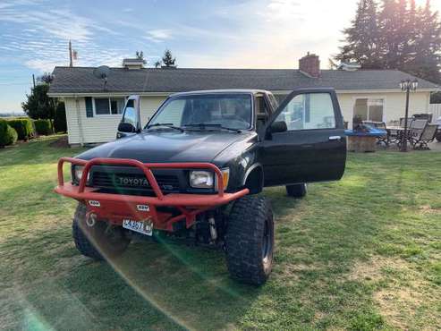 Toyota pick up 1990 - cars & trucks - by owner - vehicle automotive... for sale in Mount Vernon, WA