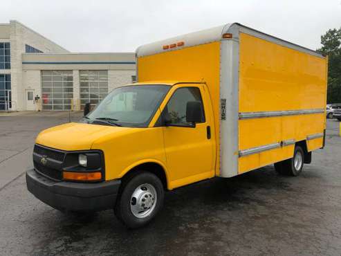 Strong! 2007 Chevy Express G3500! Cutaway Van! for sale in Ortonville, MI