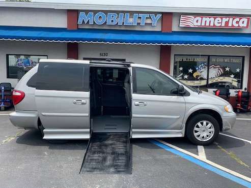 2005 CHRYSLER TOWN & COUNTRY Mobility Van - cars & trucks - by... for sale in Lakeland, FL
