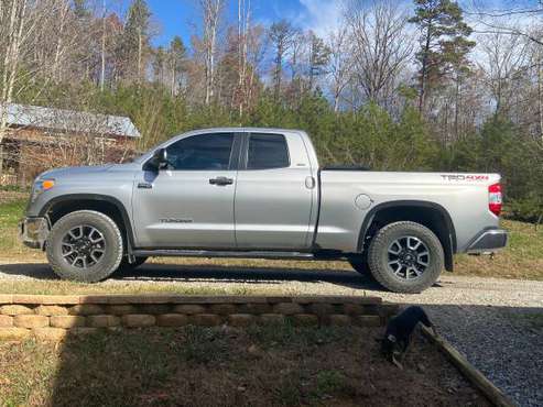 2017 Tundra - cars & trucks - by owner - vehicle automotive sale for sale in Trenton , TN