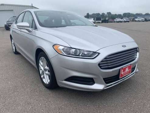 2016 FORD FUSION SE for sale in Lancaster, IA